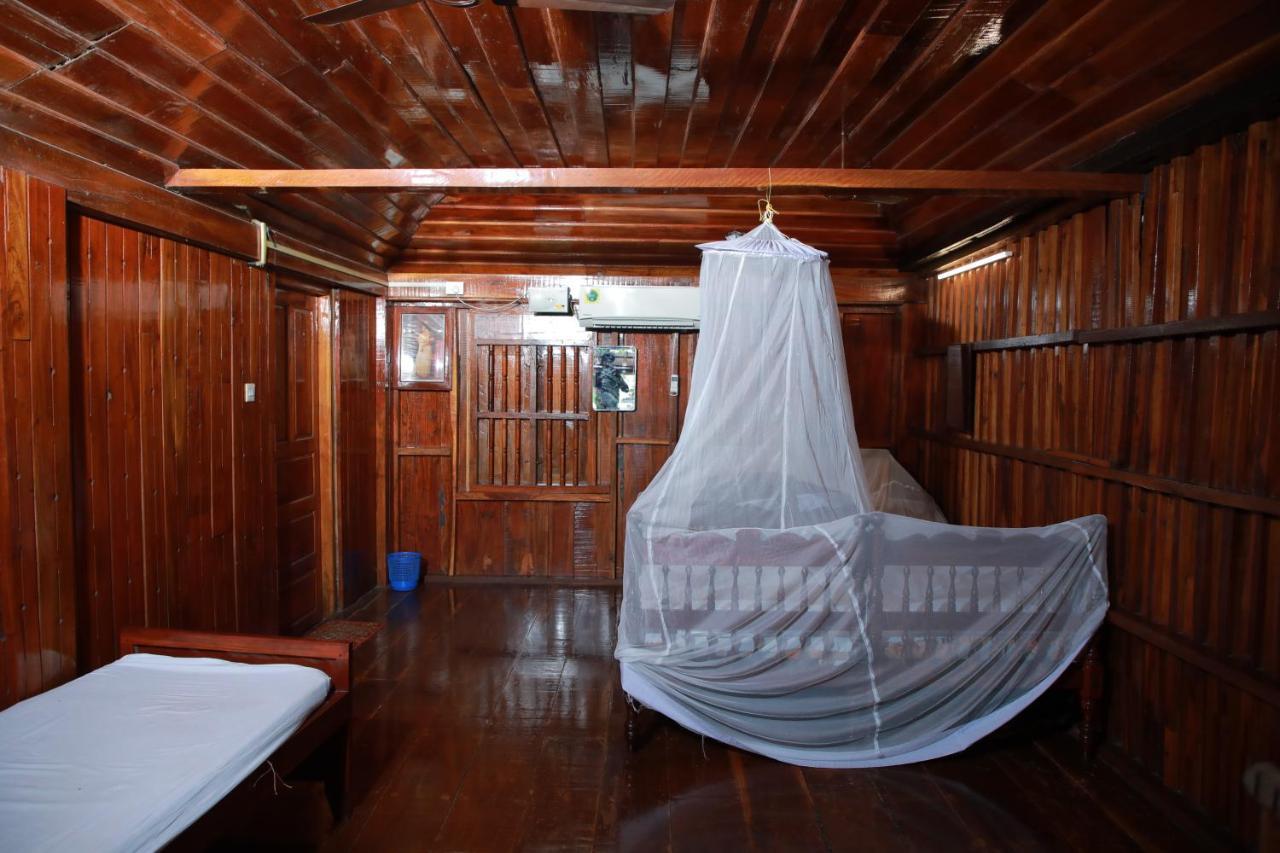 Malayalam Lake Resort Alappuzha Exteriör bild