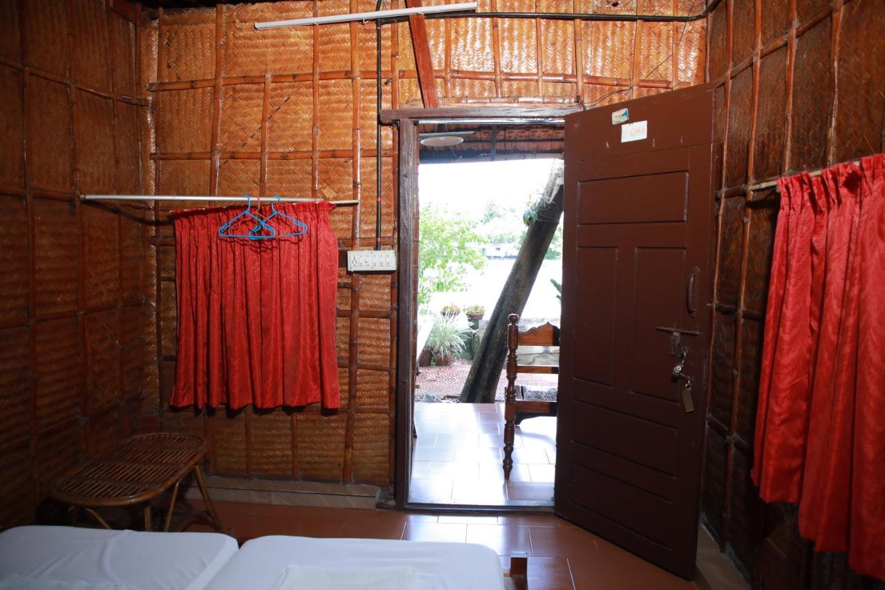 Malayalam Lake Resort Alappuzha Exteriör bild