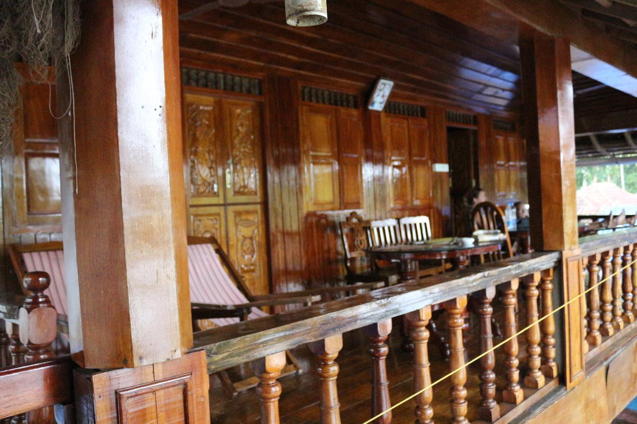 Malayalam Lake Resort Alappuzha Exteriör bild