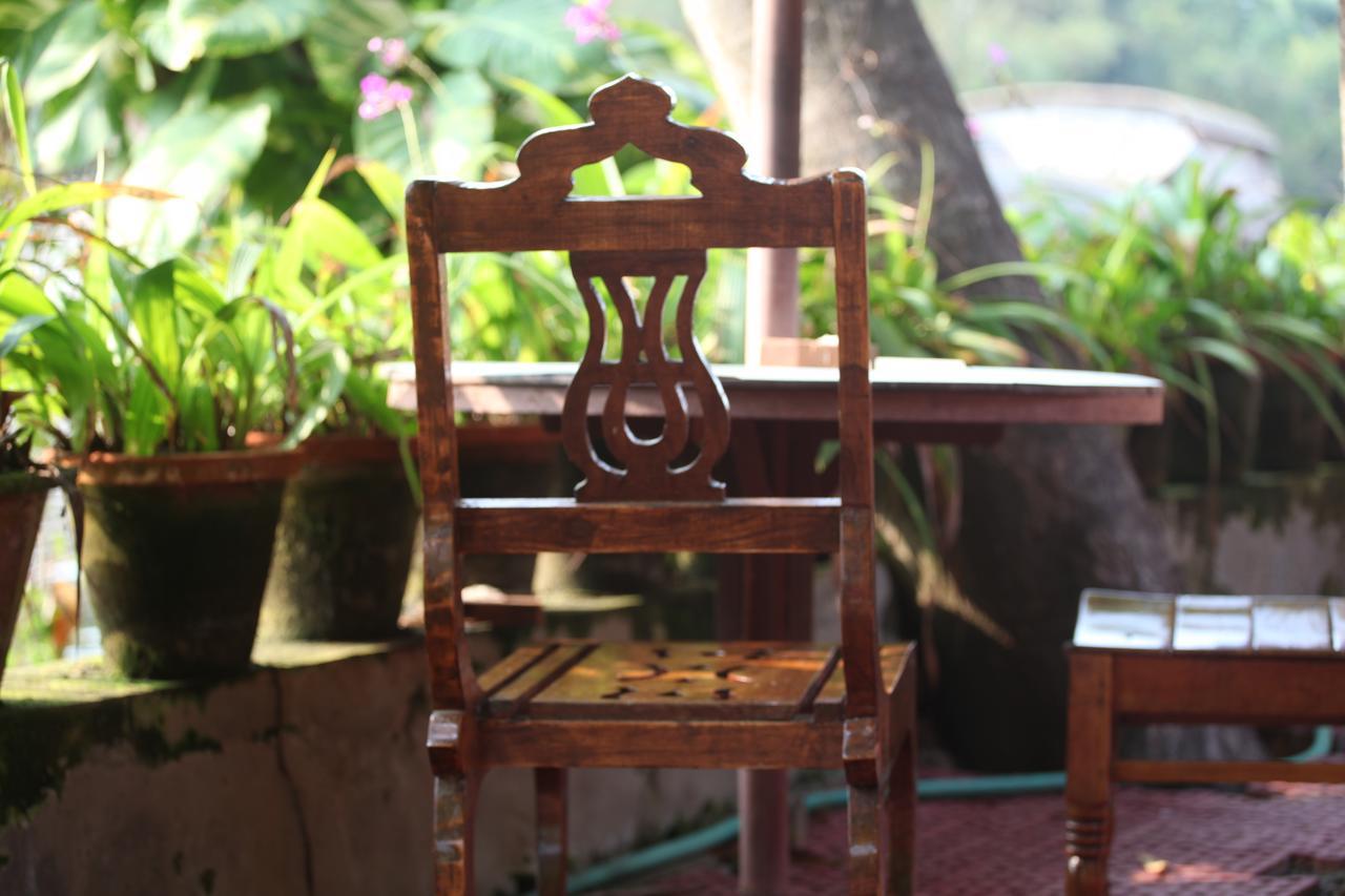Malayalam Lake Resort Alappuzha Exteriör bild
