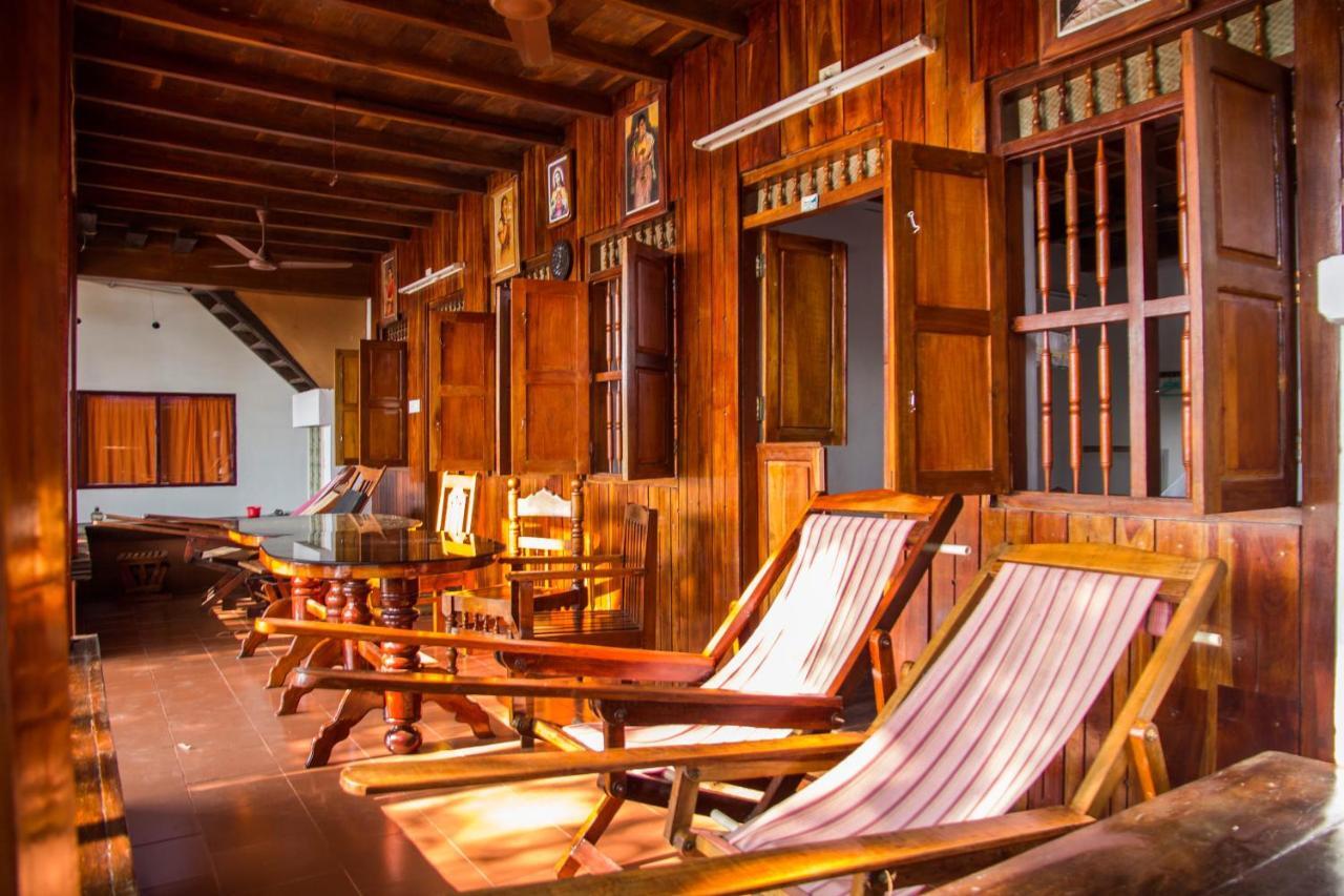 Malayalam Lake Resort Alappuzha Exteriör bild